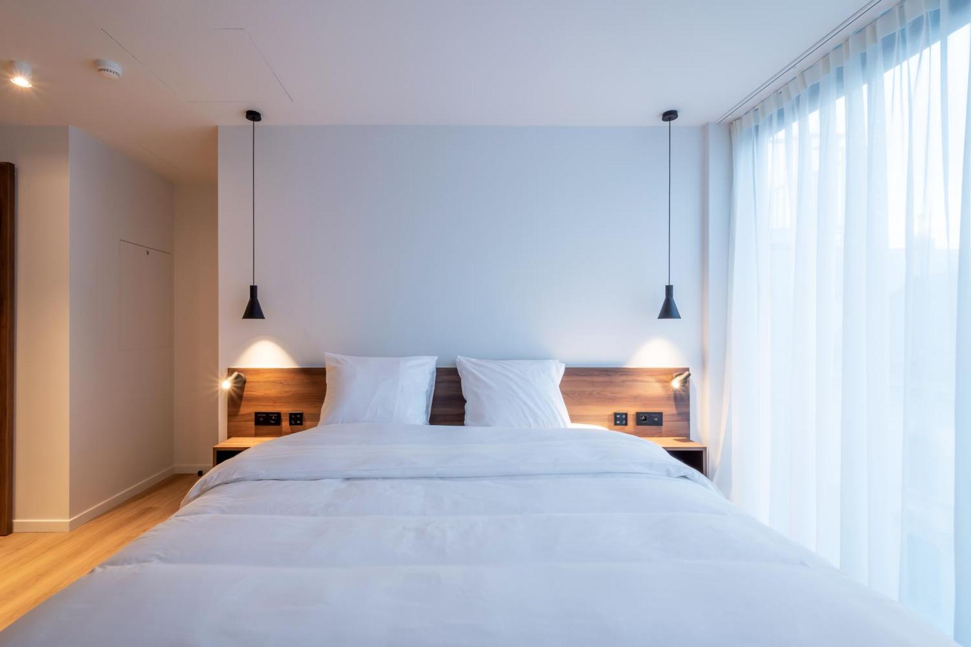 One Two Four - Hotel & Spa ヘント エクステリア 写真